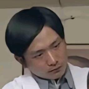 石疙街发型总监