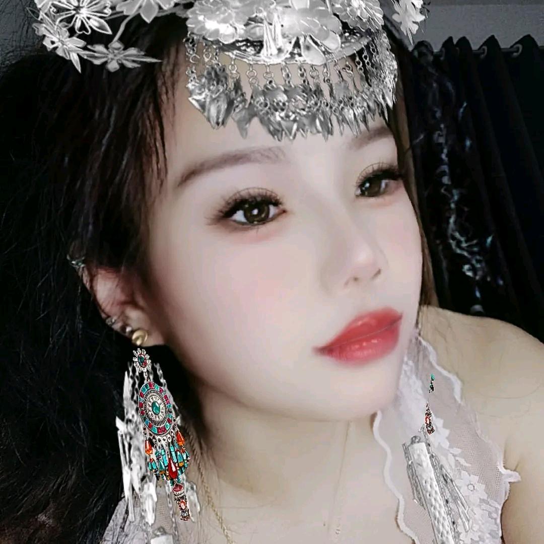 @晓楠《孤儿单身在农村养兔》