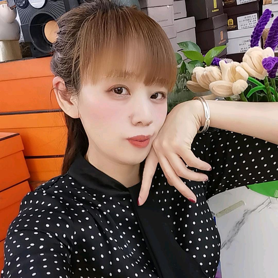 梅子《鞋服个体店》不定时开播