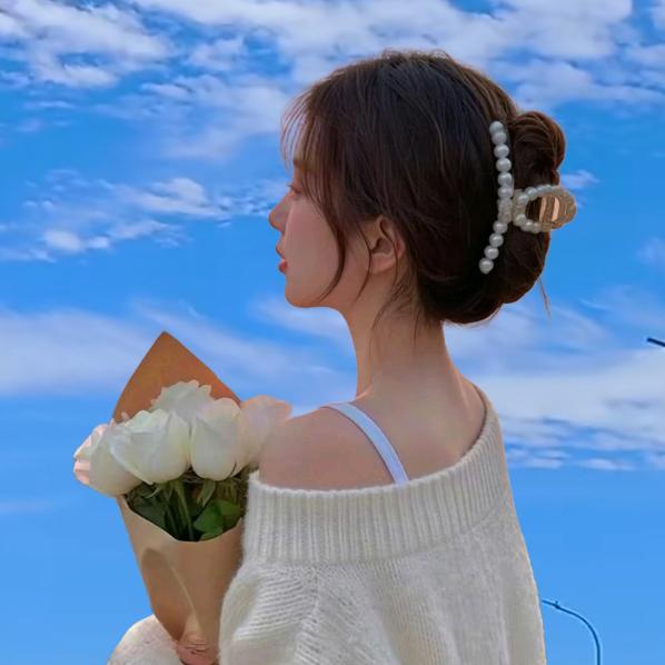 俐俐穿搭