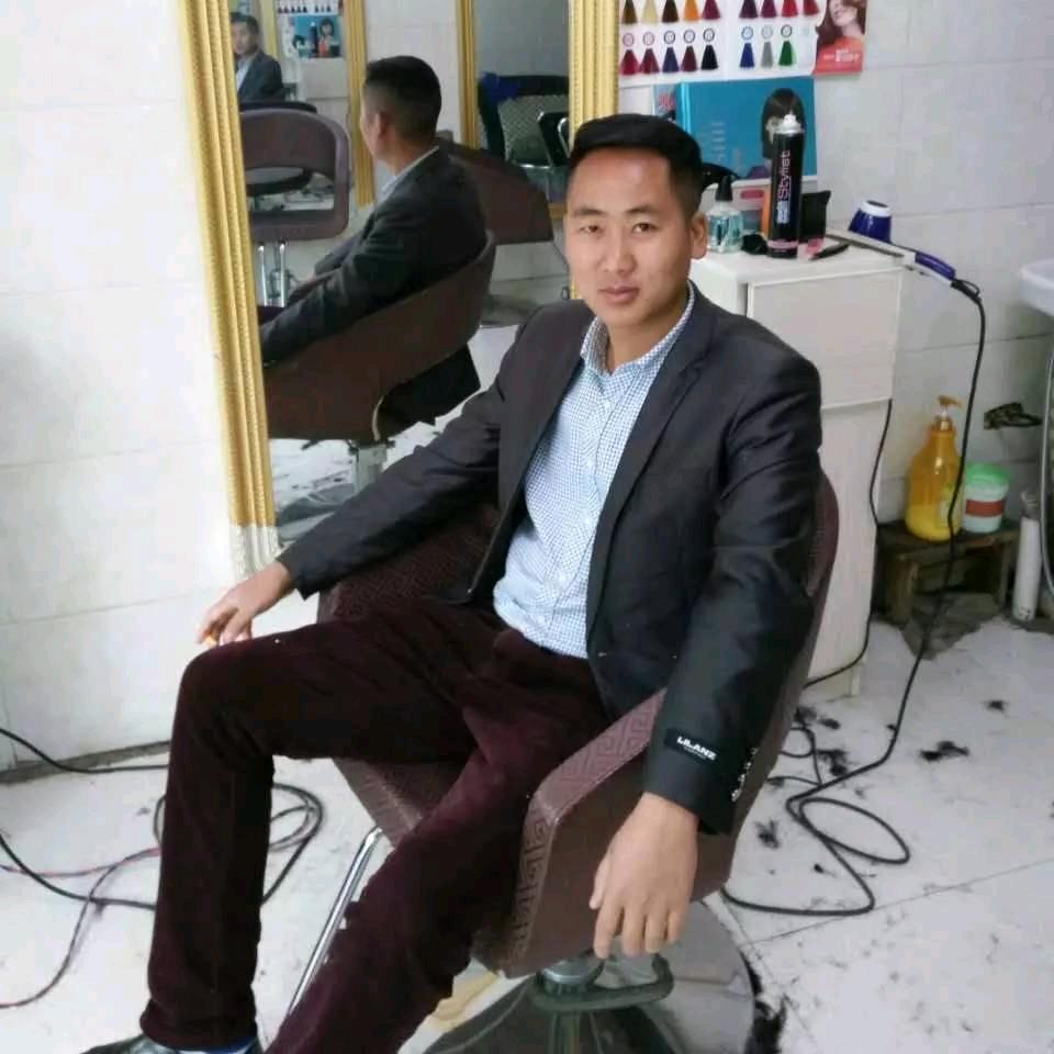 农村男人，波仔