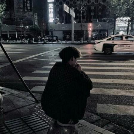 @爱抽烟的文老板