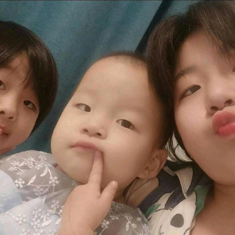 掌管小商品的胖胖