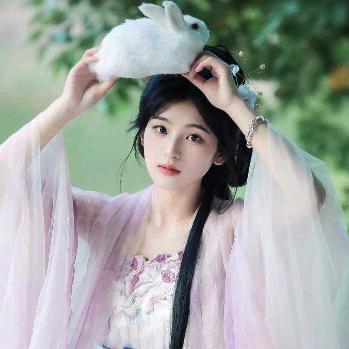 花开富贵半边天