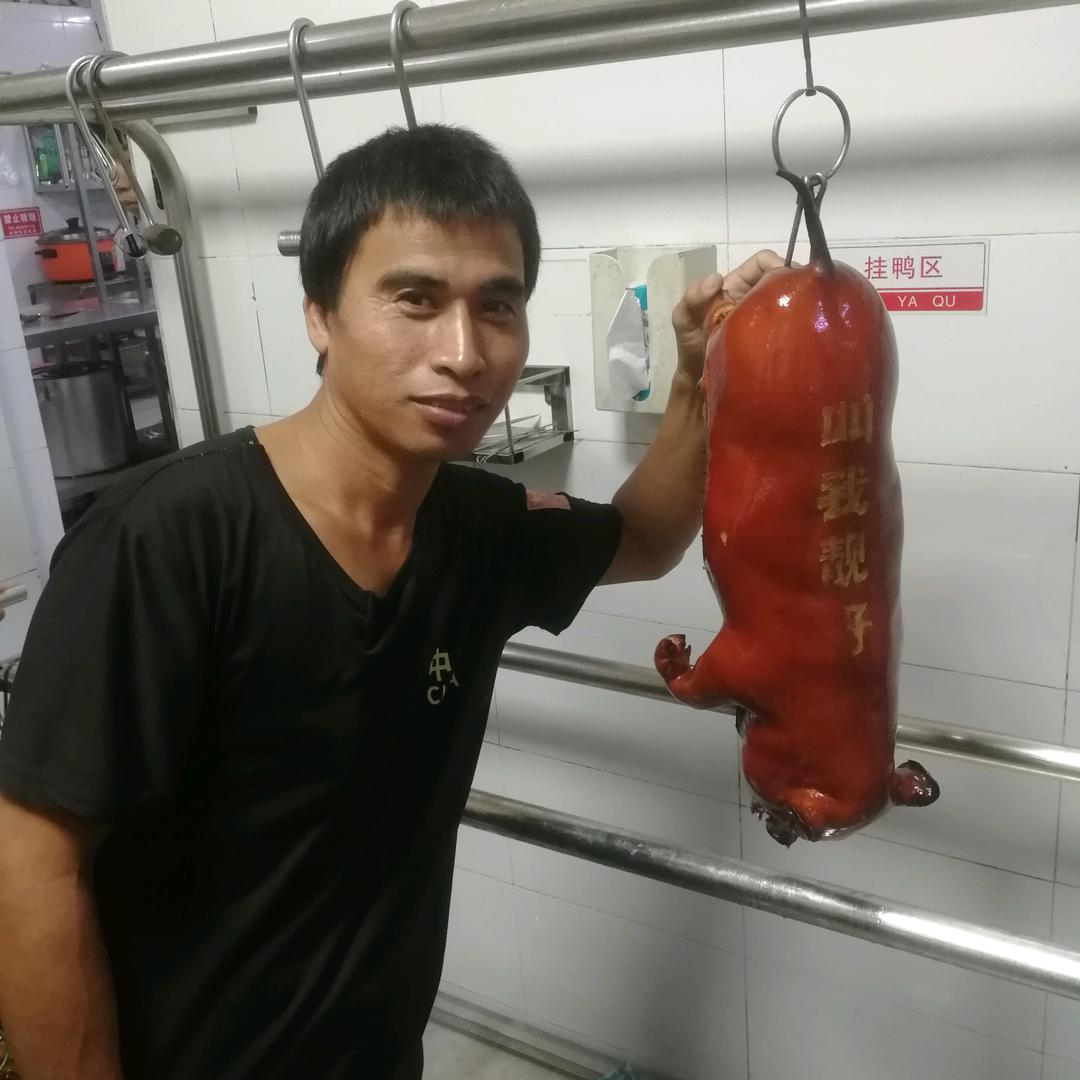 高莹儿童健康学习桌椅