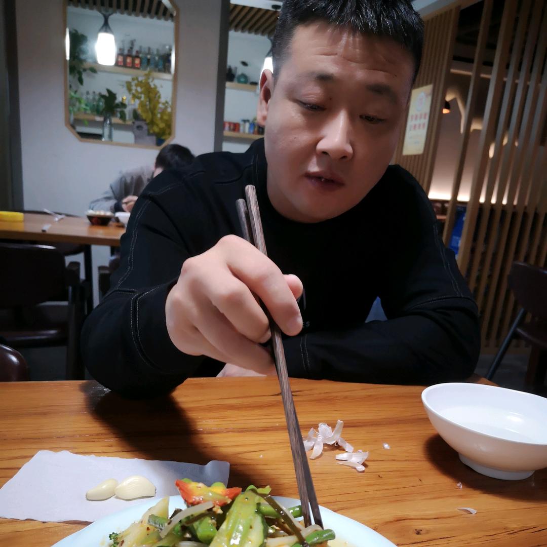 Wang L