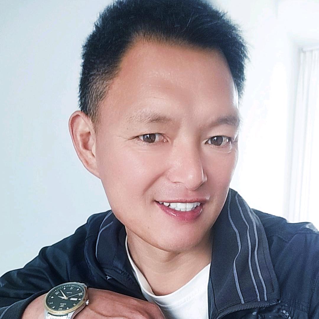 小老弟 晚8点18分首播