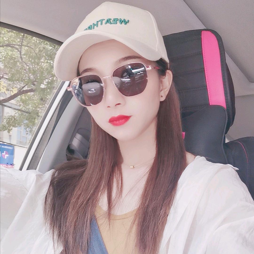 卖月饼的小姐姐