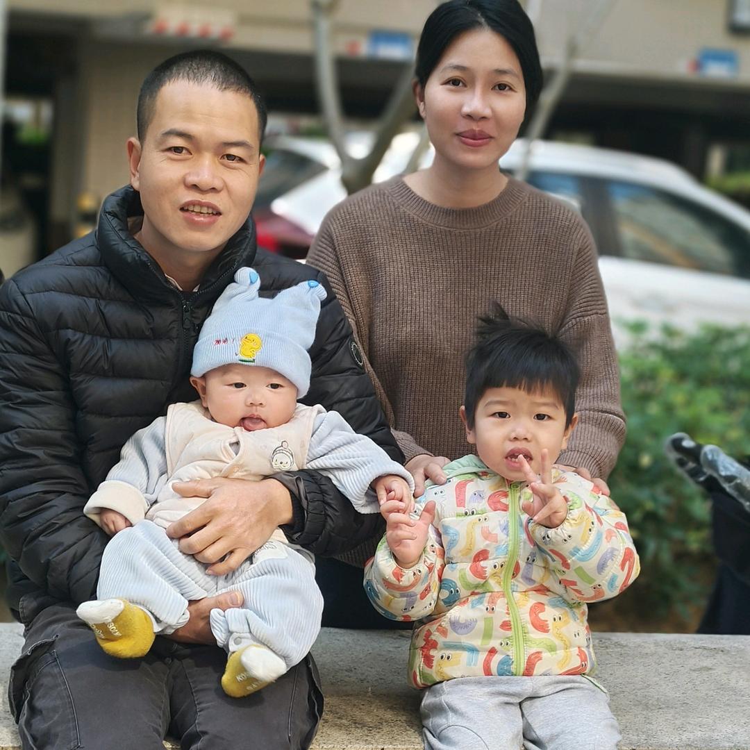 珊珊爸爸山山要拼命努力