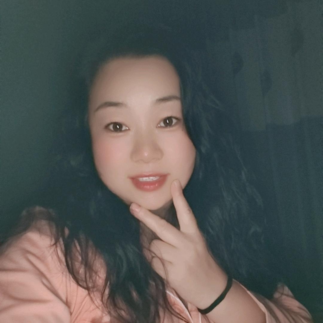 爱笑的女生