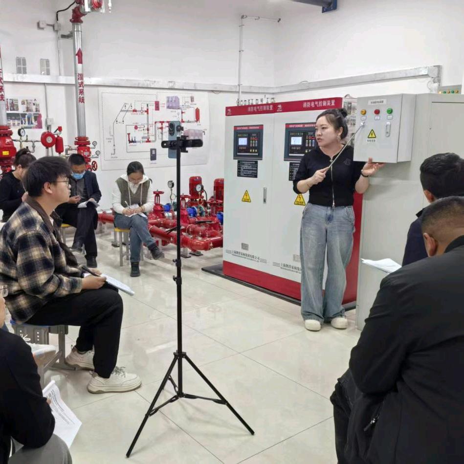 @罗丽-榆林消防设施操作员培训老师