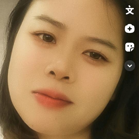 向阳而生～～何香