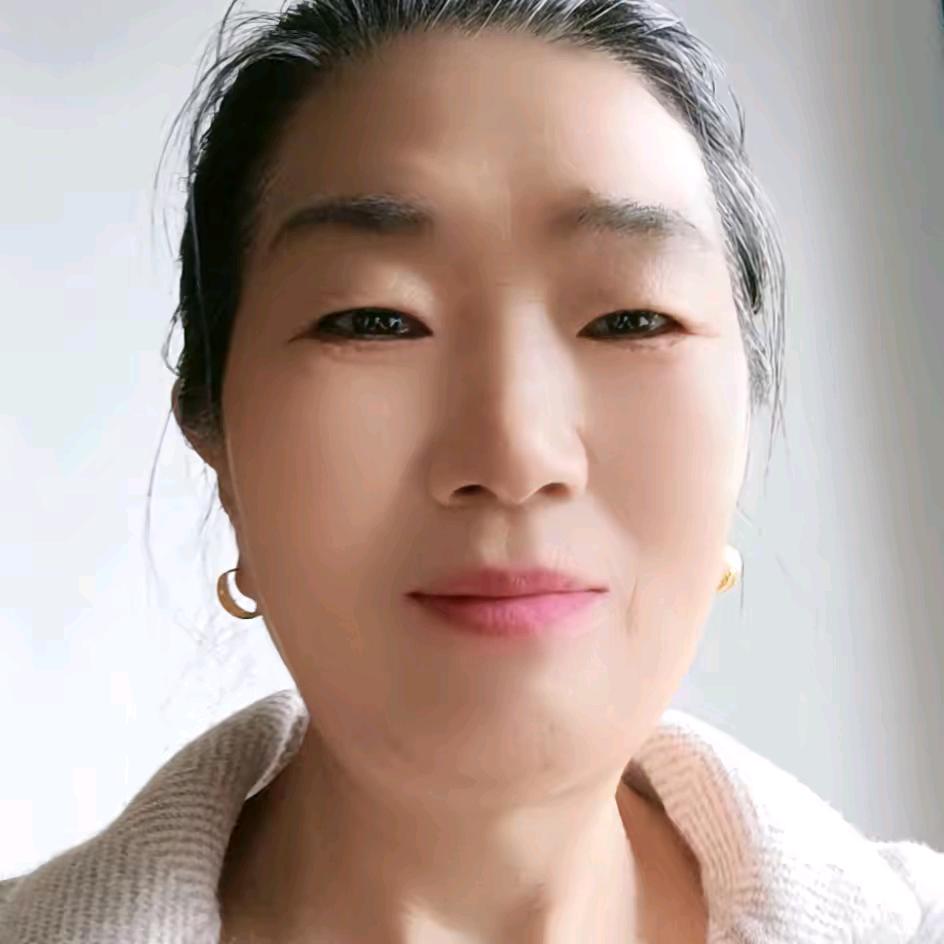 快乐姐（568）中午12点开播。