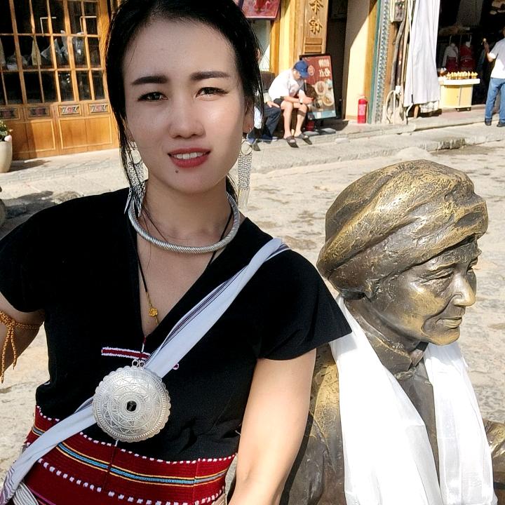 孟连佤族叶hen，，传统服饰私人定制，