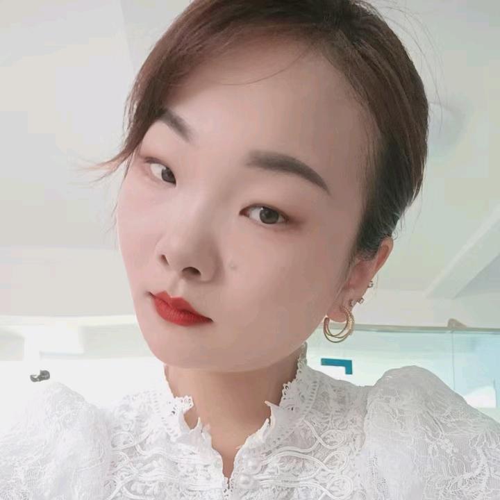 眼里无光