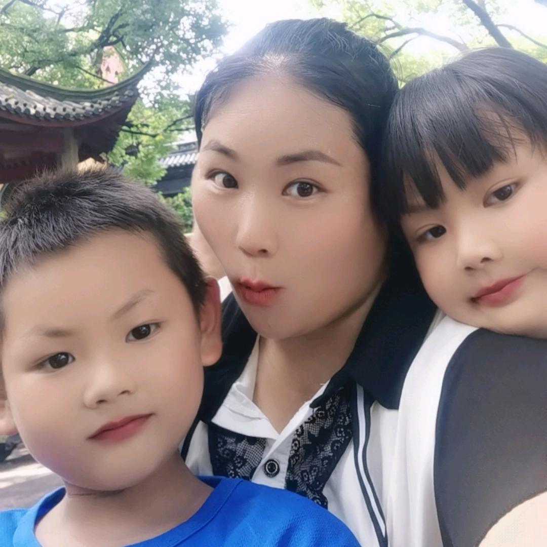 贵州木工妹