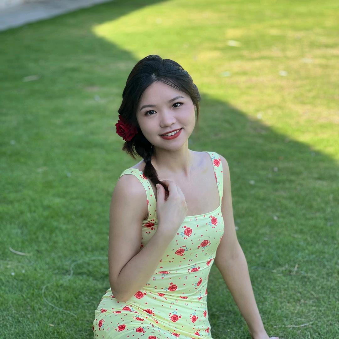 爱护肤的娜娜