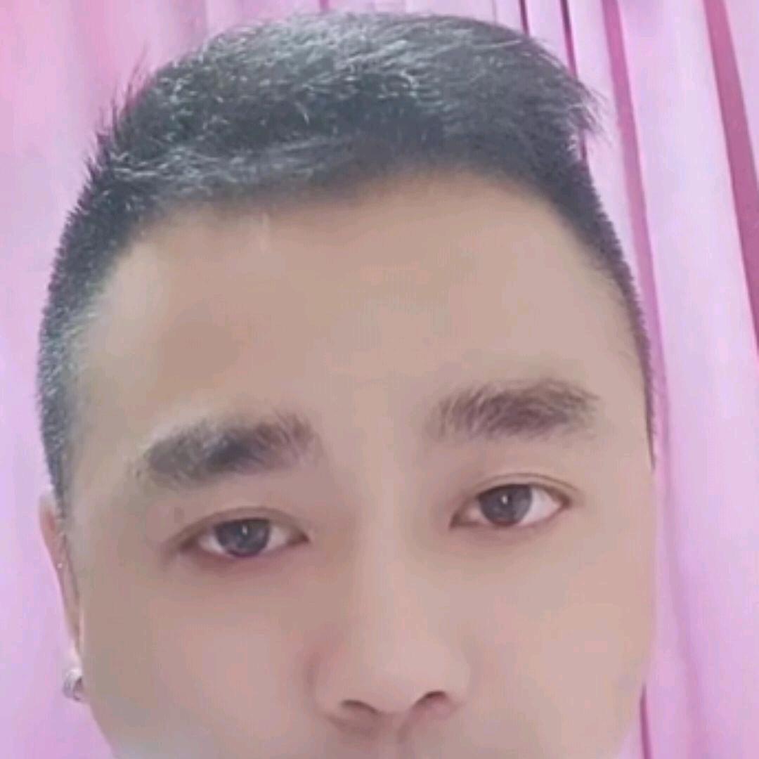 风雨中的承诺。