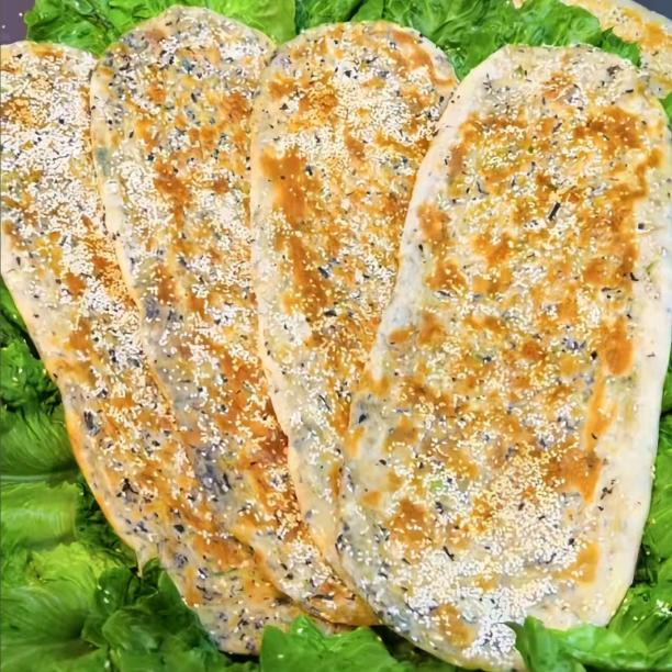 大丽丽（梅干菜扣肉烧饼）