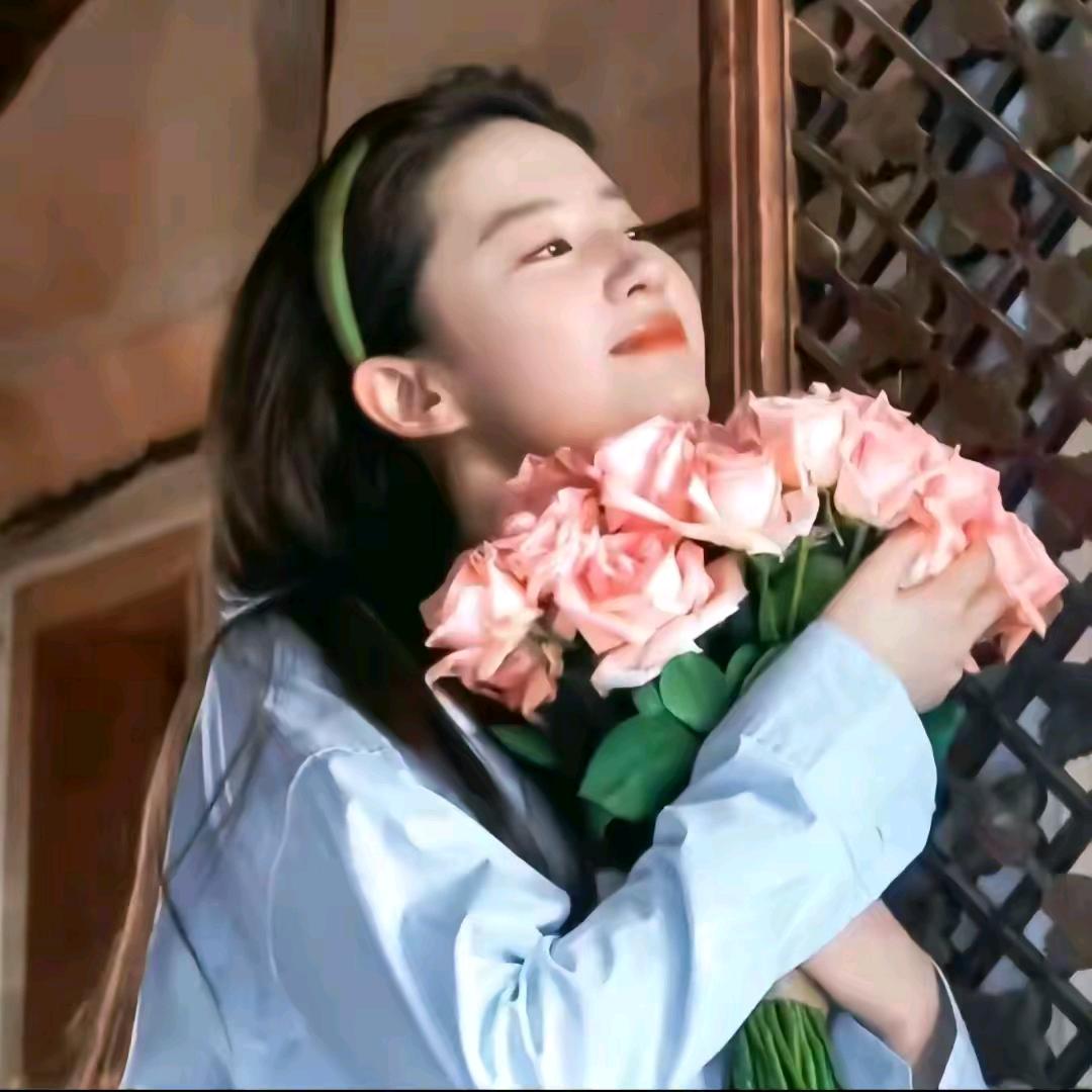 对方正在长头发😎
