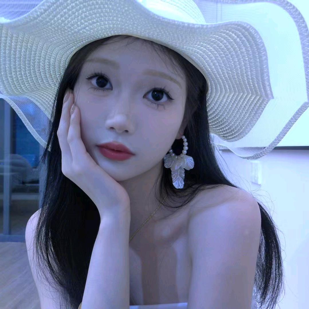 小菠萝🐻*