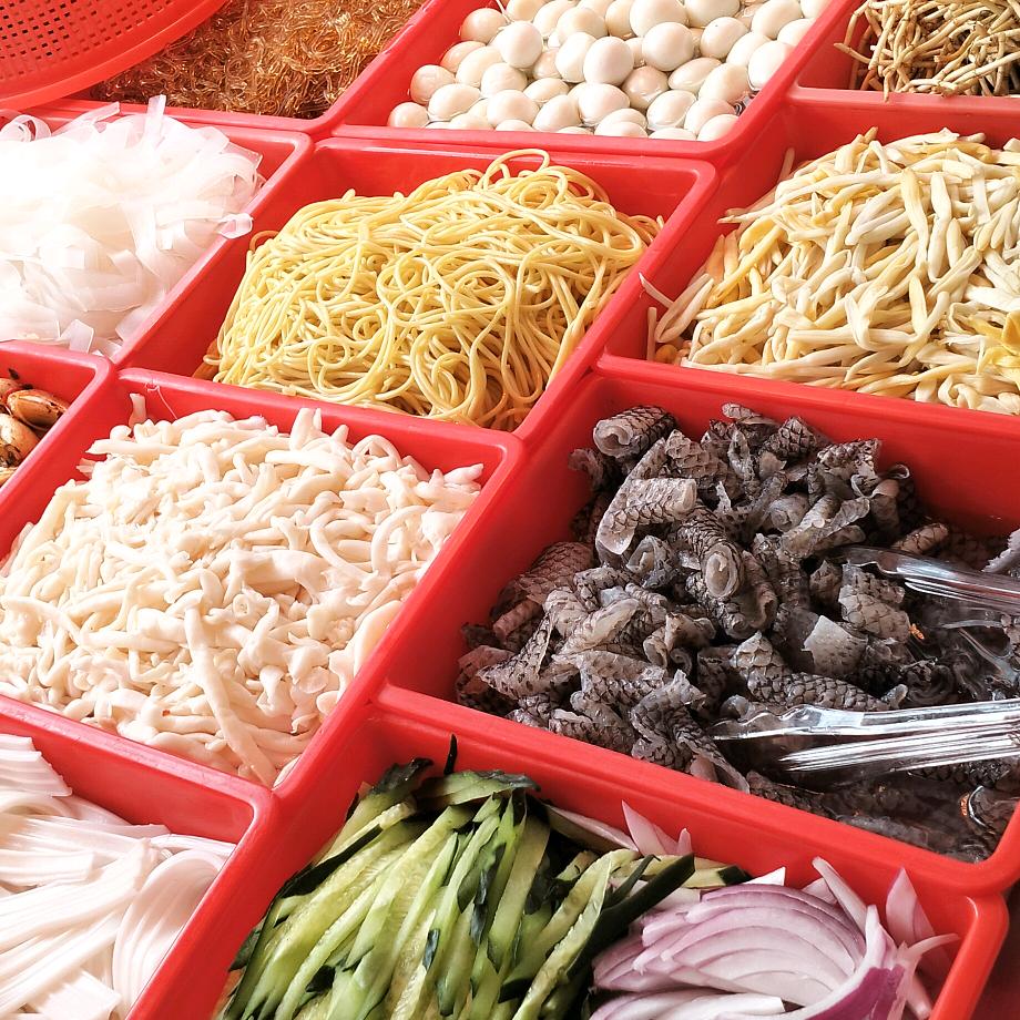 王姐坚持每天出摊人，忙