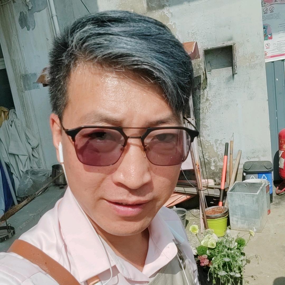 @佛曰唇有毒@