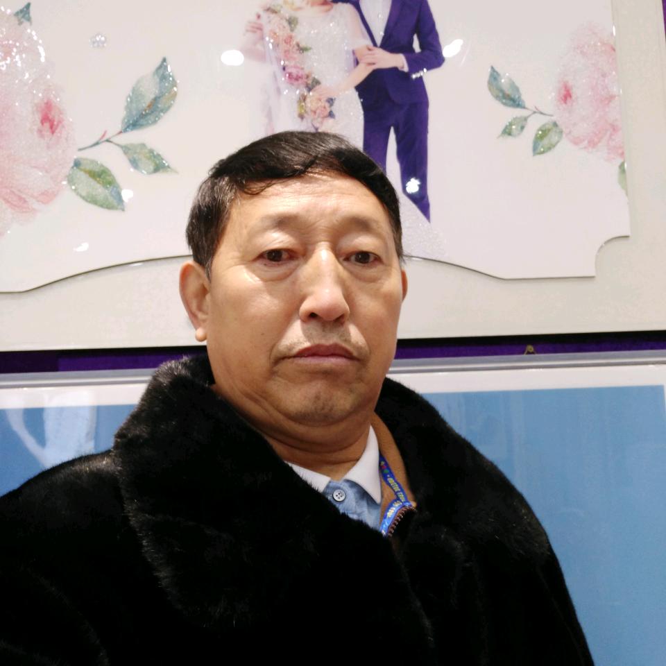 玉文飞翔