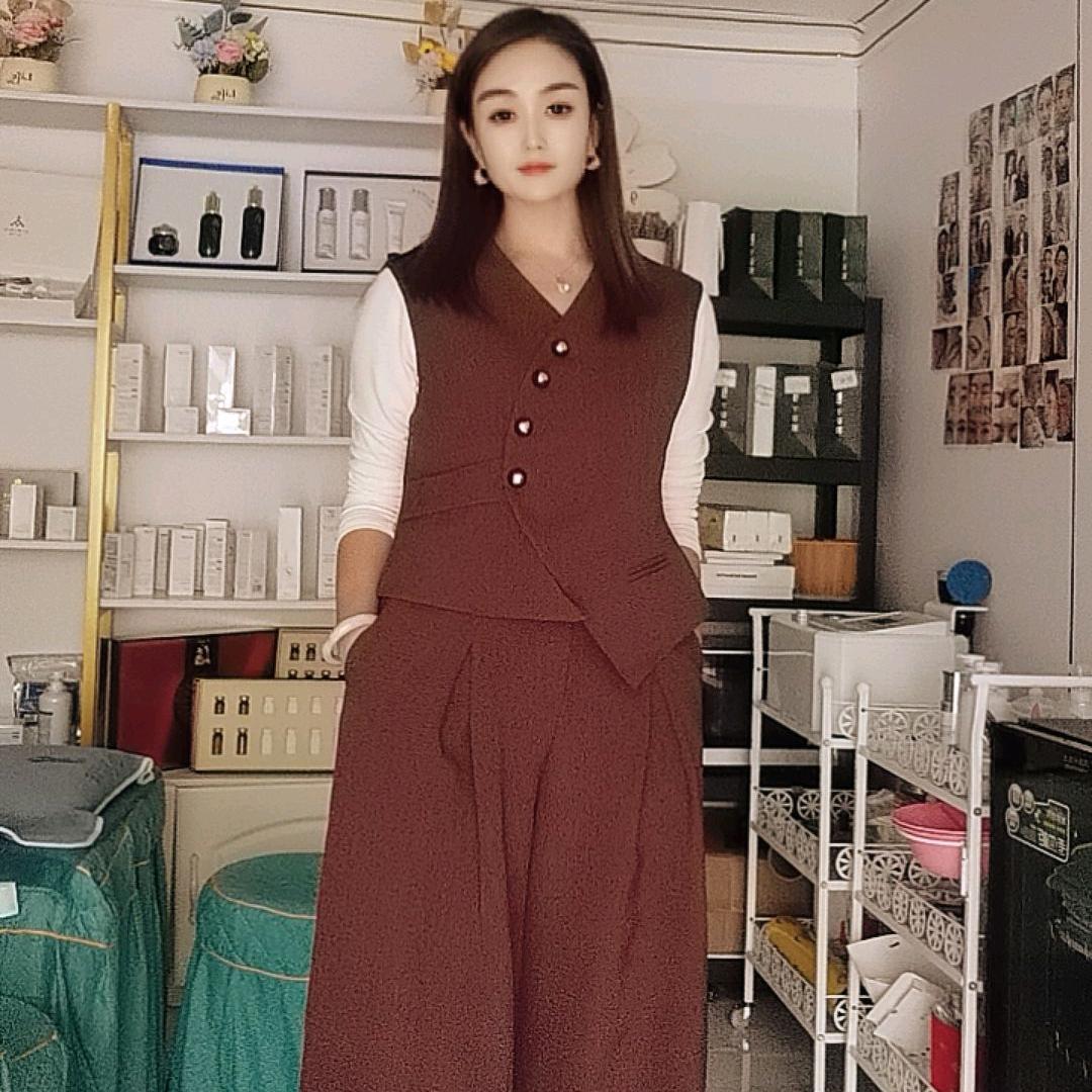 费县千菲雅美业人(๑♥玲姐♥๑)