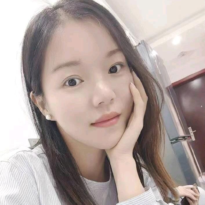 房产经纪人小彭