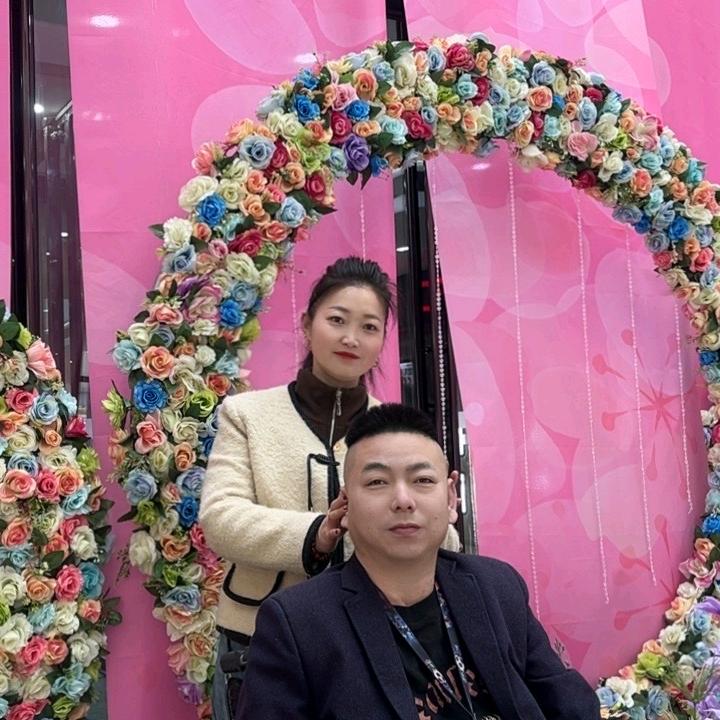 轮椅哥的搭档