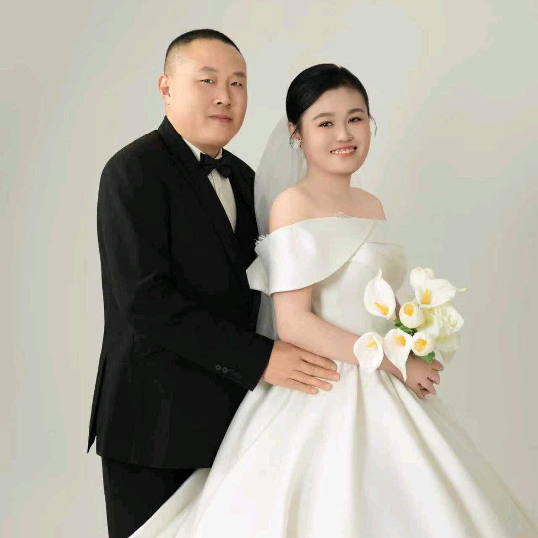 曹莹_225595938