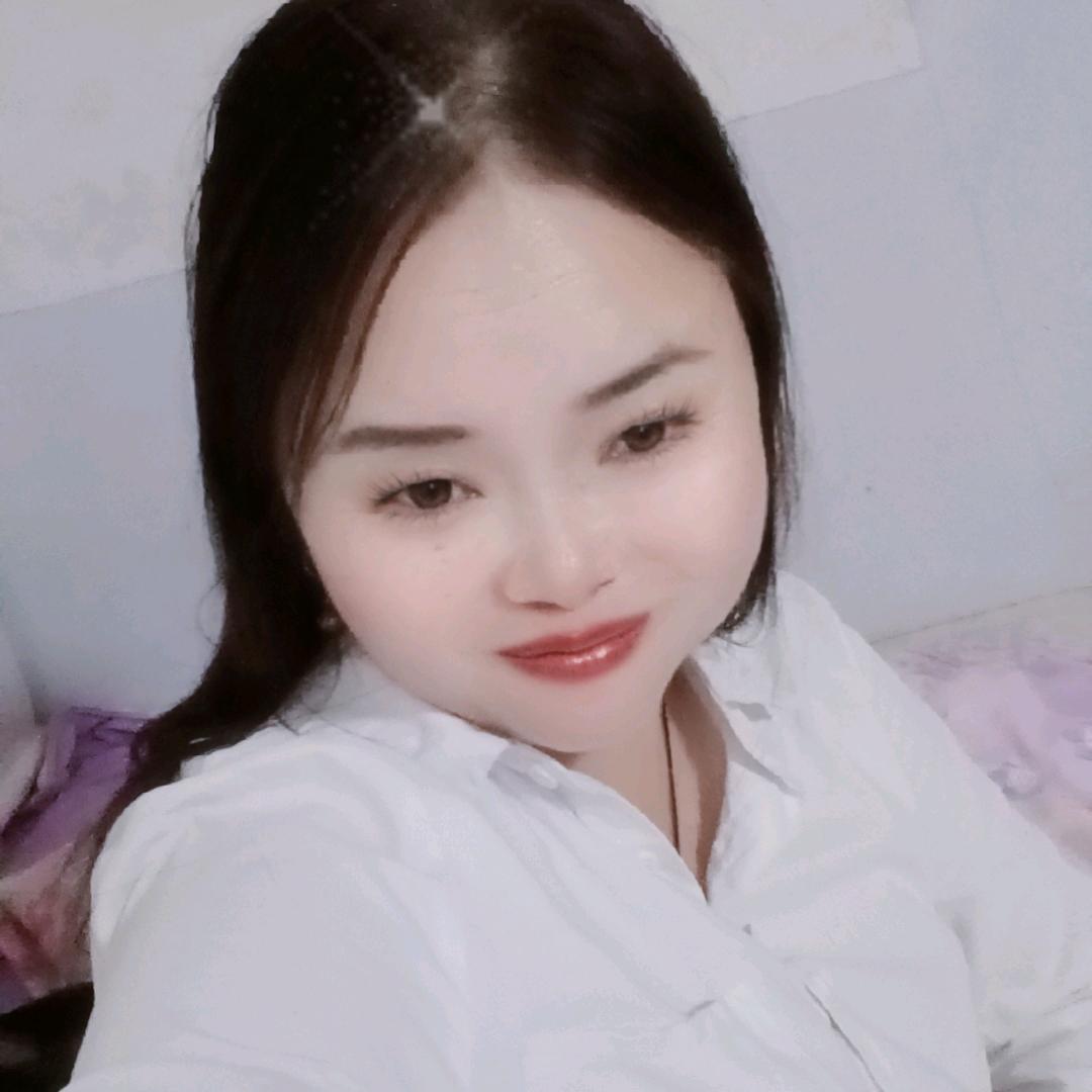 莫英