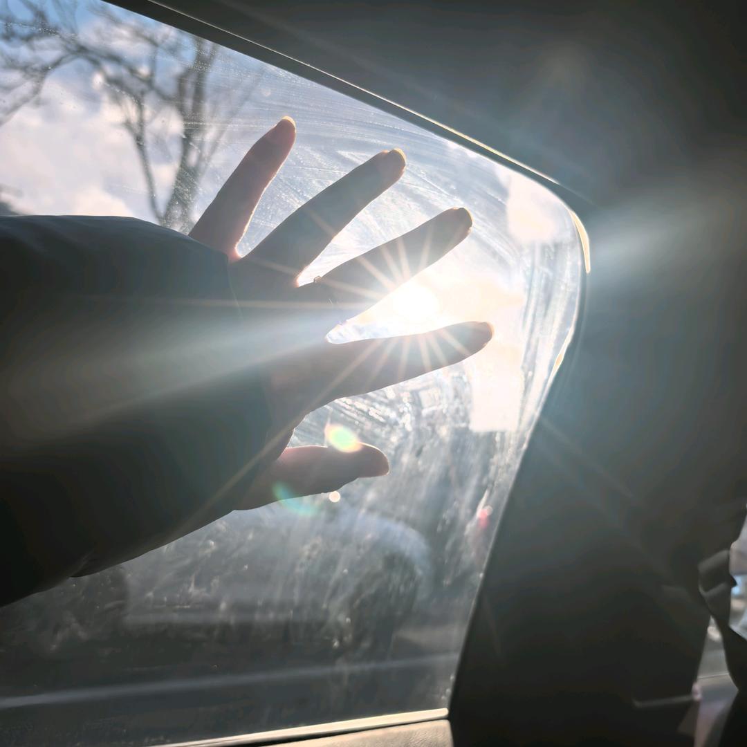 😈😈😈何小何