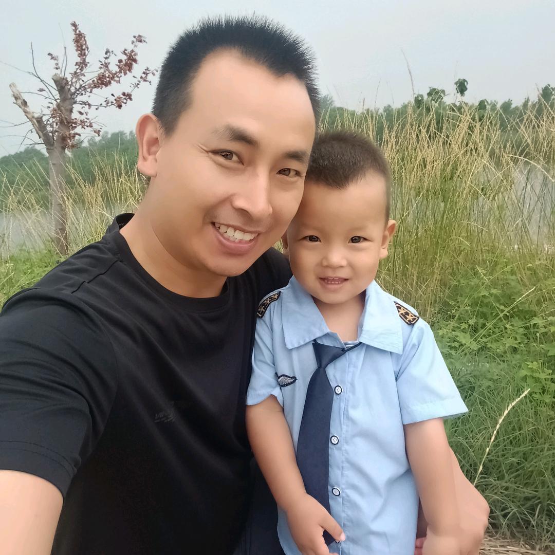 图图爸