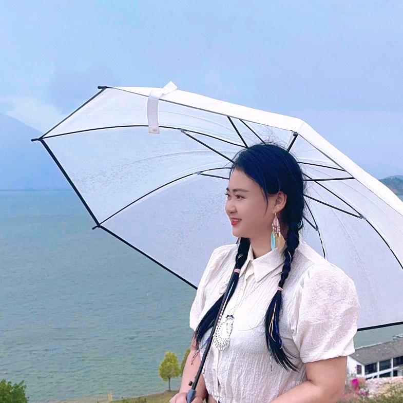 幸运招财80小少妇