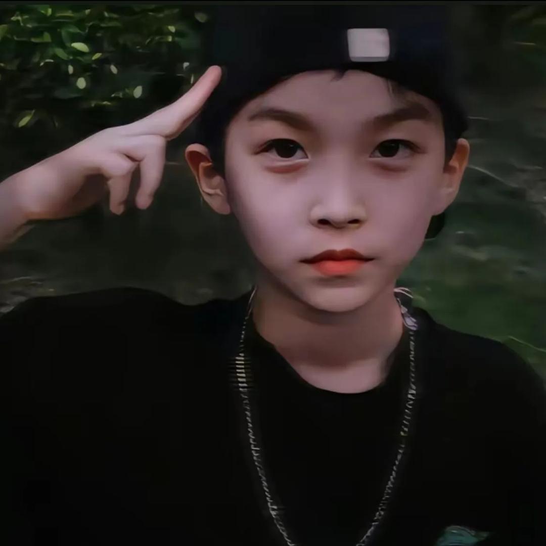 陌小曦.🐟