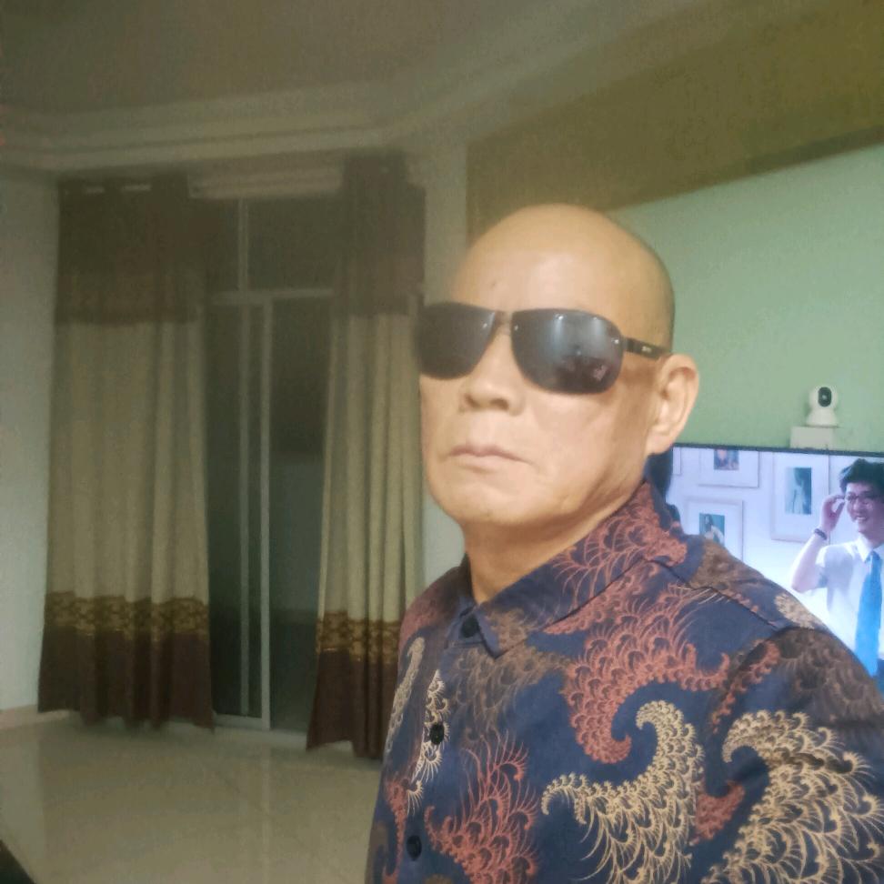 杨平