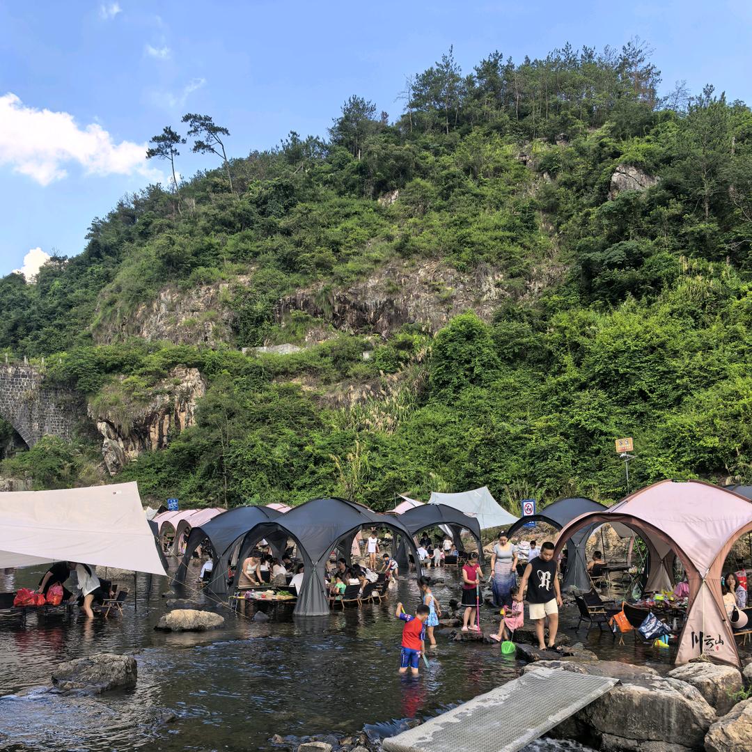 红绿灯的灯😎