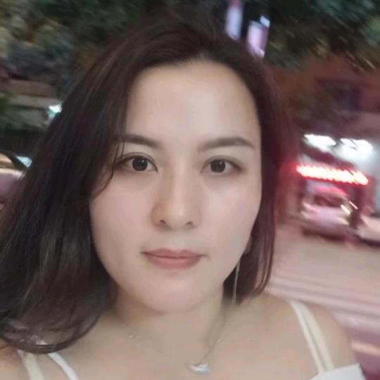 草莓啵啵奶