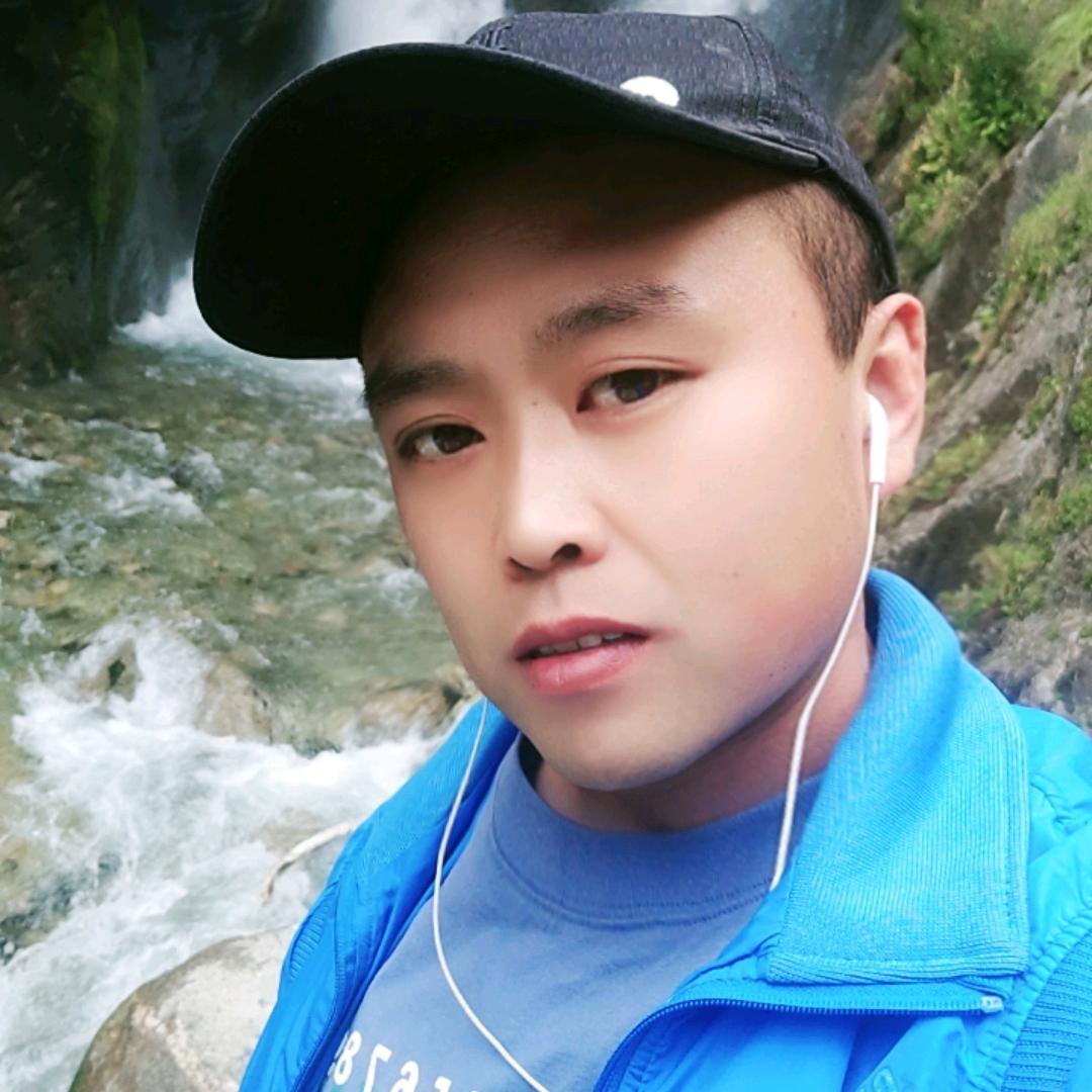 荣飞飞《下午2点半首播》