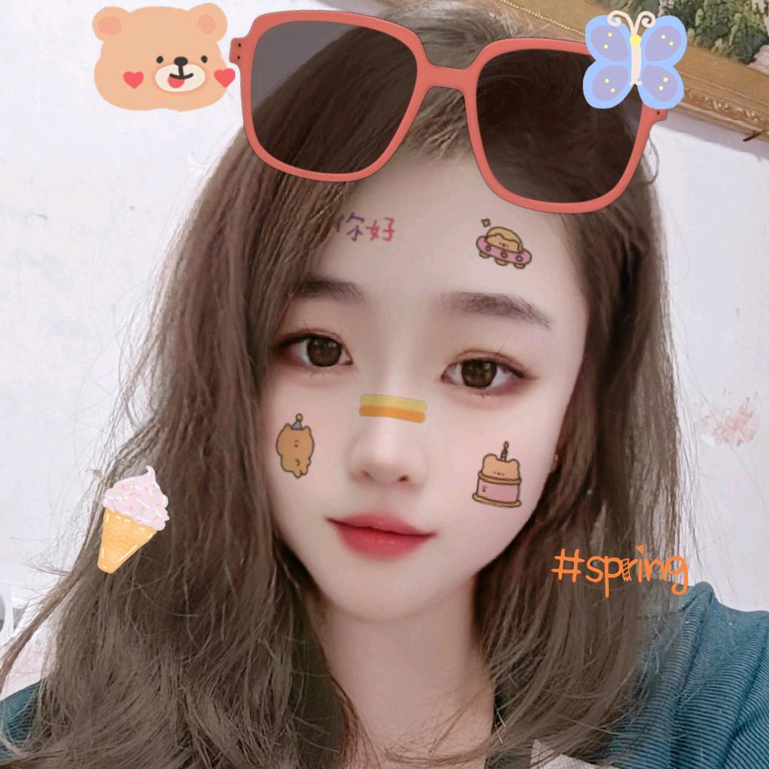 大阳明亮手机店老板娘