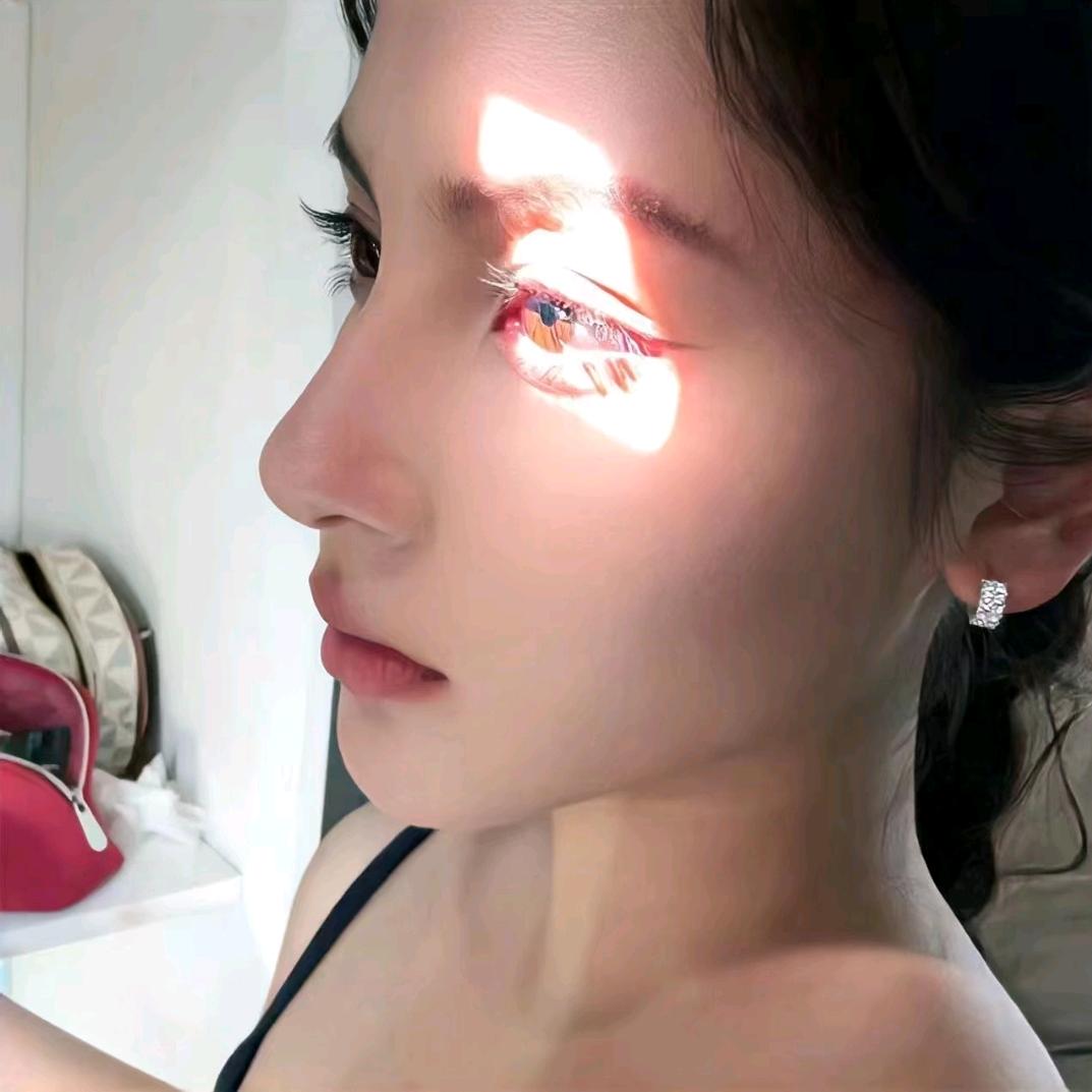 韩凝柠
