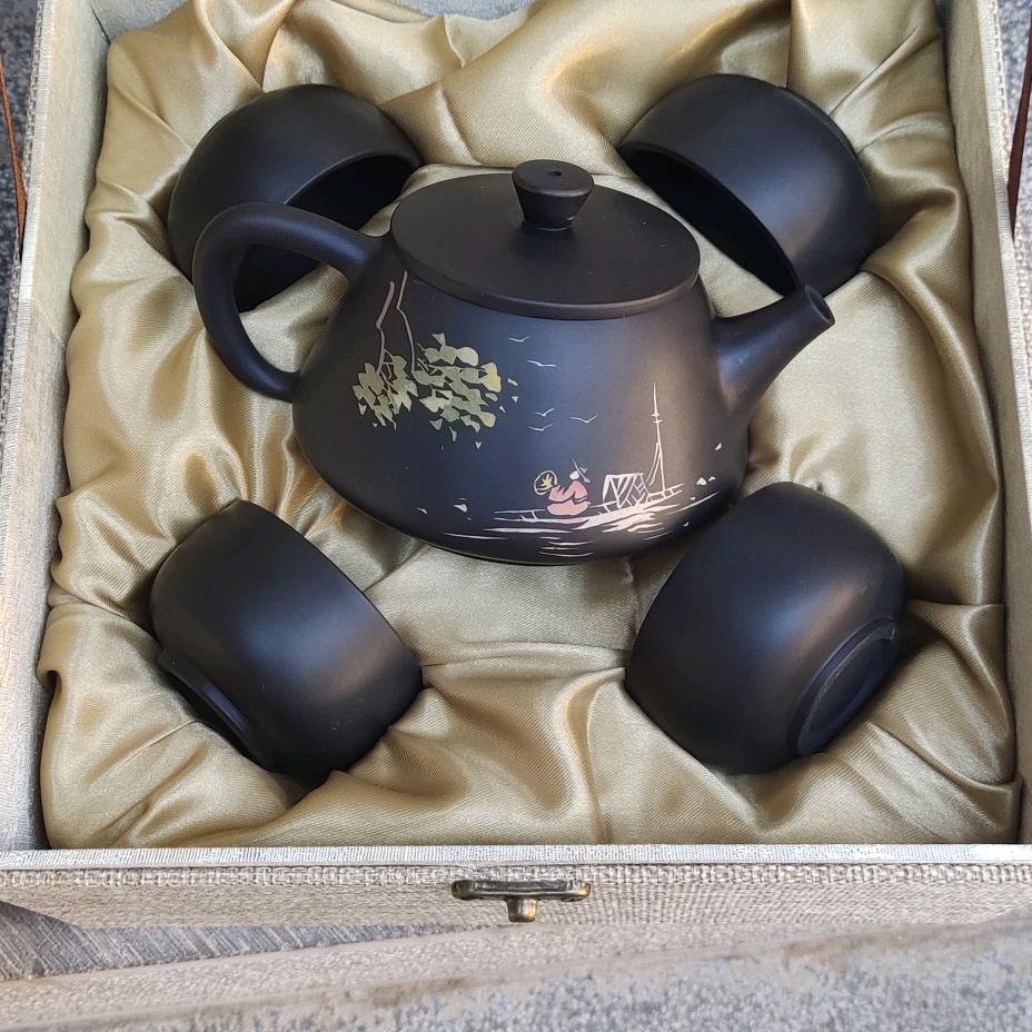 用户轻轻掠过的风