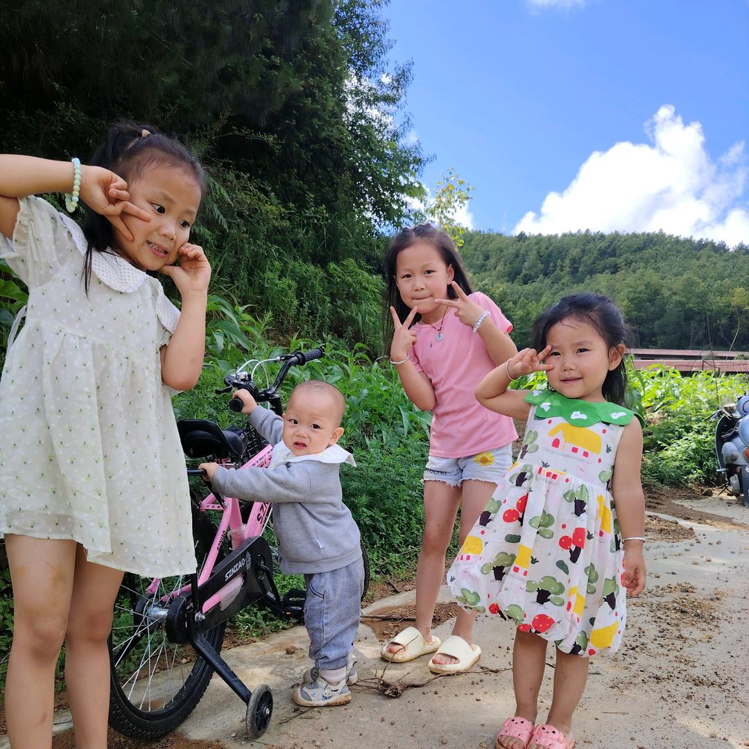 我～姓*周^O^我想周周有钱花