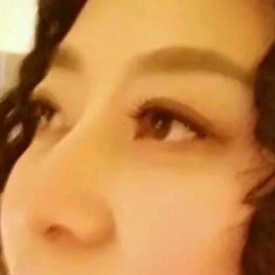 桃花恋的美丽女孩