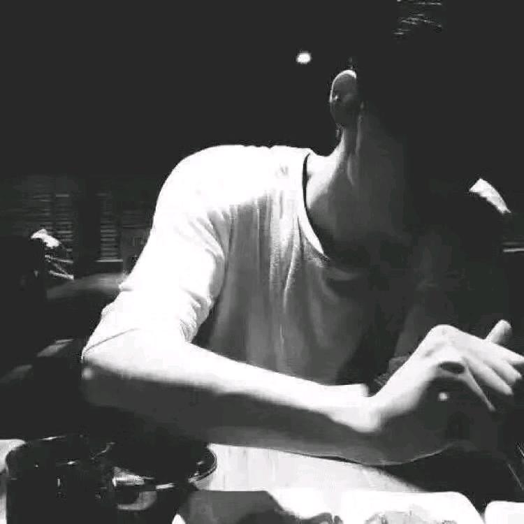 🇨🇳  高先生。