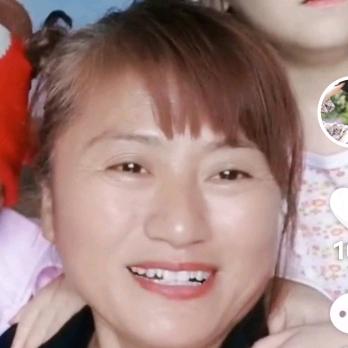 爱笑的玲姐