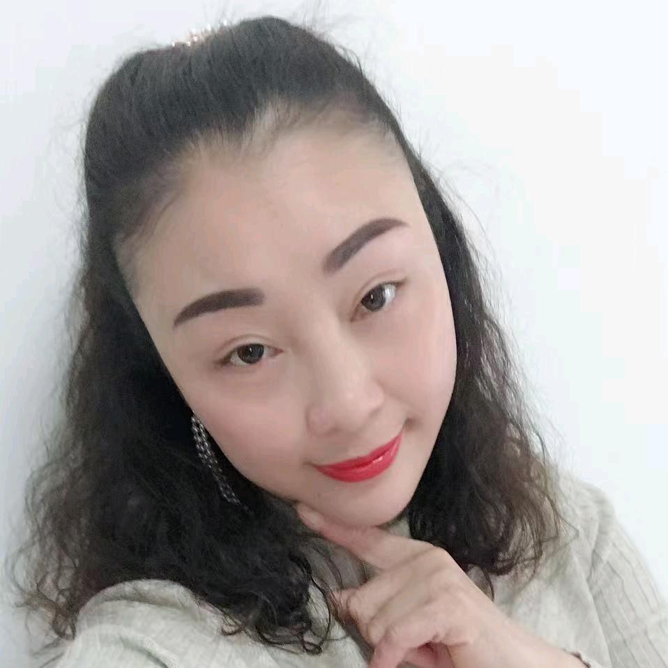 爱自拍🤳的女人🐏🐏