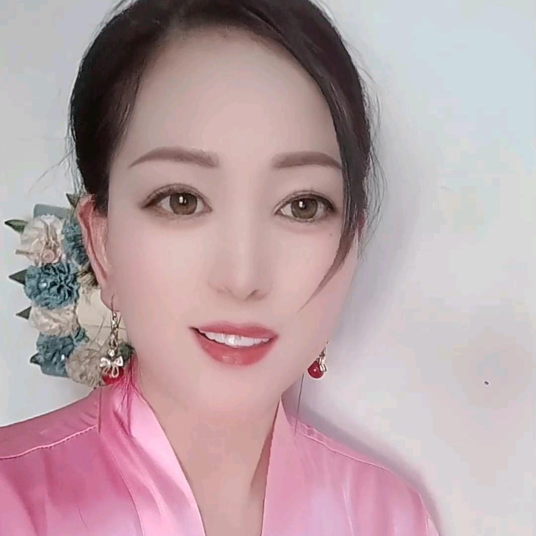 莉莉在新疆